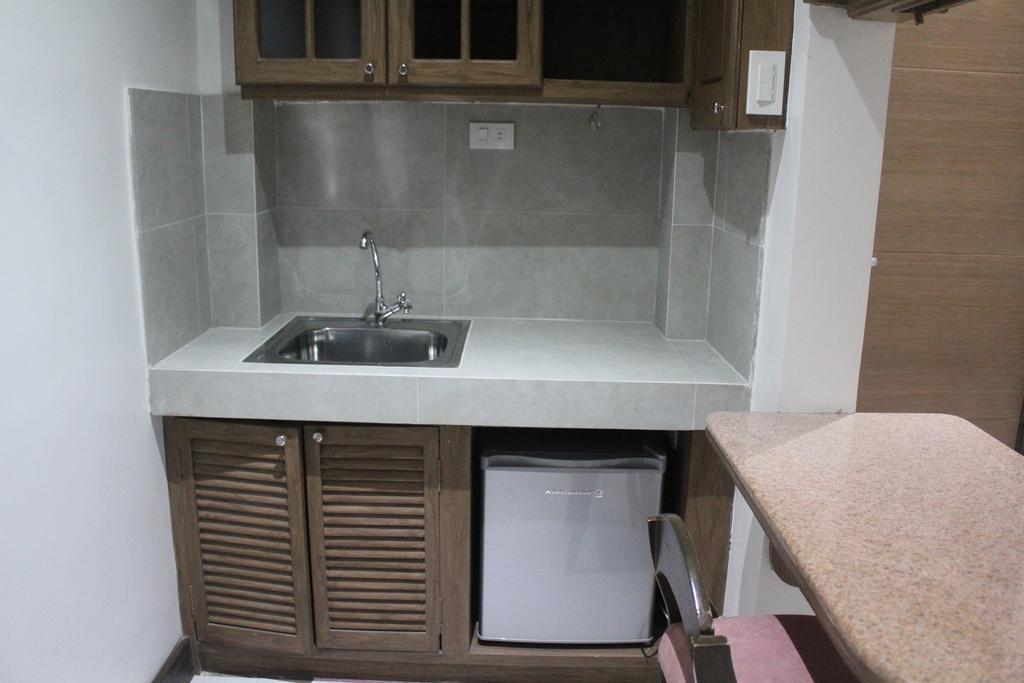 West Makati Hotel Makati City Habitación foto