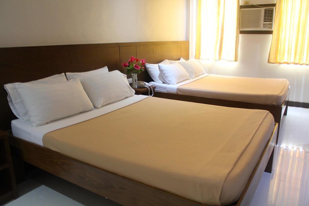 West Makati Hotel Makati City Habitación foto